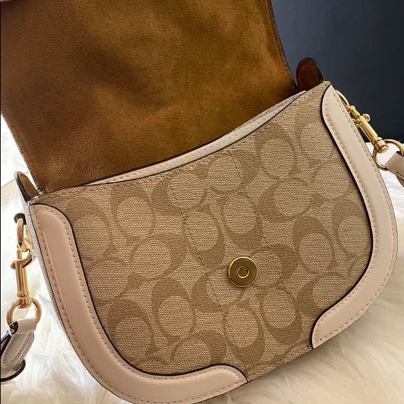 C2806 - Coach Georgie Saddle Bag - Picture 7 of 16